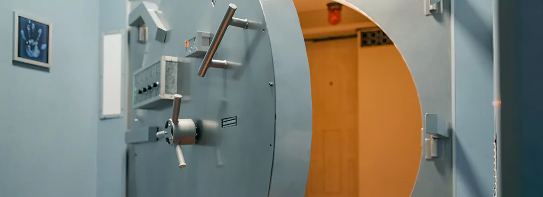 Vault and Safe locksmith services in Sunset, FL
